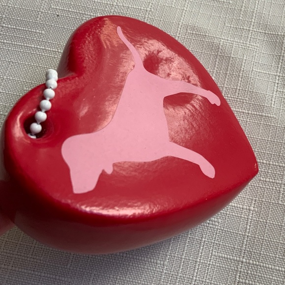 J’adore Victoria’s Secret PINK dog bag charm keychain squishy heart ❤️ R… - Picture 6 of 6